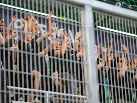 Fanklub Ružomberka počas zápasu 8. kola futbalovej Niké ligy FC Tatran Prešov - MFK Ružomberok