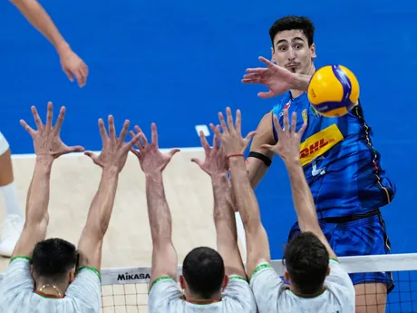 Fotka zo zápasu Taliansko - Bulharsko vo finále na MS vo volejbale 2025.