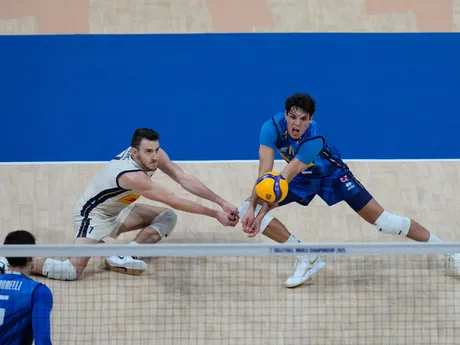 Fotka zo zápasu Taliansko - Bulharsko vo finále na MS vo volejbale 2025.