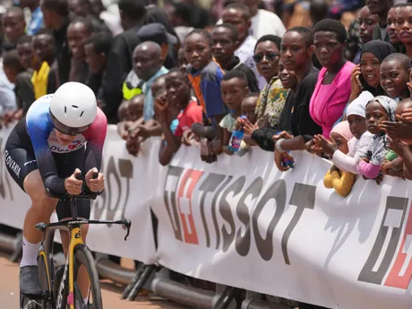 Slovenská cyklistka Sofia Ungerová počas časovky žien U23 na MS v Kigali 2025.