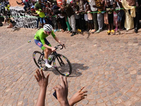 Slovinec Tadej Pogačar počas individuálnych pretekov mužov na MS v cestnej cyklistike v Kigali.