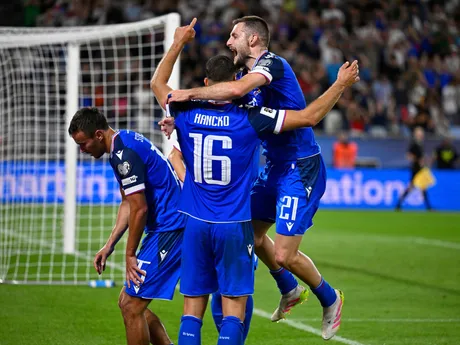 Dávid Hancko oslavuje gól v zápase Slovensko - Nemecko v kvalifikácii MS vo futbale 2026. 