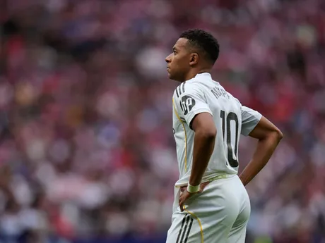 Sklamaný Kylian Mbappé po prehre Realu Madrid s Atléticom Madrid.