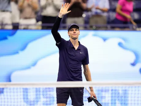 Jannik Sinner počas semifinále na US Open 2025.