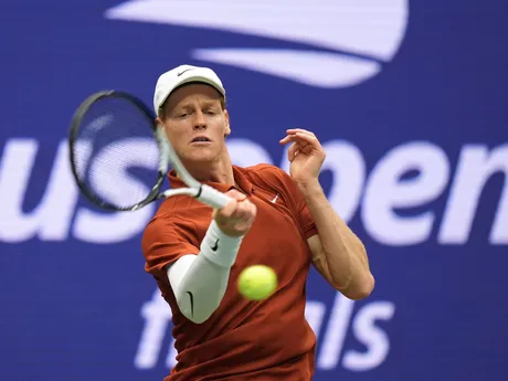 Jannik Sinner  počas finále dvojhry na US Open 2025.