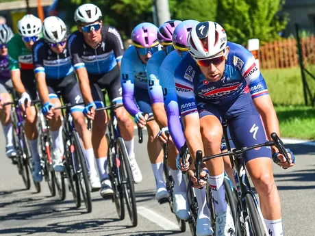 Pelotón v 2. etape Okolo Slovenska 2025