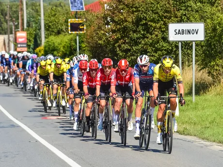 Pelotón v 2. etape Okolo Slovenska 2025