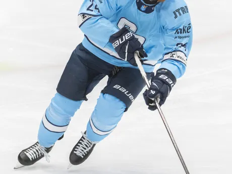 Na snímke hráč Slovana Brendan Shinnimin v zápase 10. kola hokejovej Tipsport extraligy HC Slovan Bratislava - HK 32 Liptovský Mikuláš.