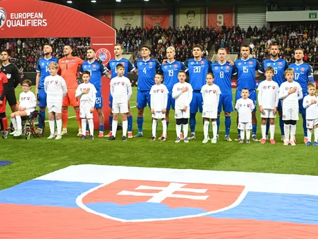 Hráči Slovenska pred kvalifikačným zápasom na MS medzi Slovenskom a Luxemburskom.