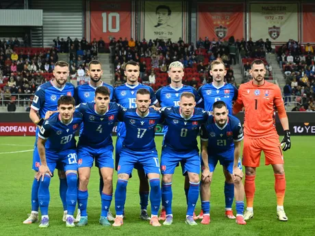 Hráči Slovenska pred kvalifikačným zápasom na MS medzi Slovenskom a Luxemburskom.