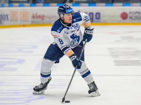 Na snímke Alex Šotek (Poprad) počas zápasu 16. kola hokejovej Tipsport extraligy HK Poprad - Vlci Žilina.