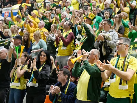 Fanúšikovia Levíc v zápase F-skupiny 3. kola skupinovej fázy LM v basketbale mužov Patrioti Levice - AEK BC Atény.