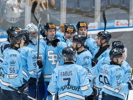 Na snímke hokejisti Slovana po víťazstve nad Prešovom 5:3 po zápase 16. kola hokejovej Tipsport ligy medzi HC Slovan Bratislava - HC Prešov.