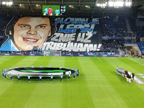 Choreo fanúšikov Slovana Bratislava pred zápasom proti Štrasburgu v Konferenčnej lige.