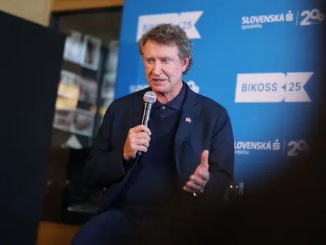 Wayne Gretzky počas prvej návštevy na Slovensku. 
