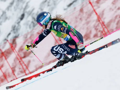 Paula Moltzanová počas obrovského slalomu žien v rakúskom Söldene. 