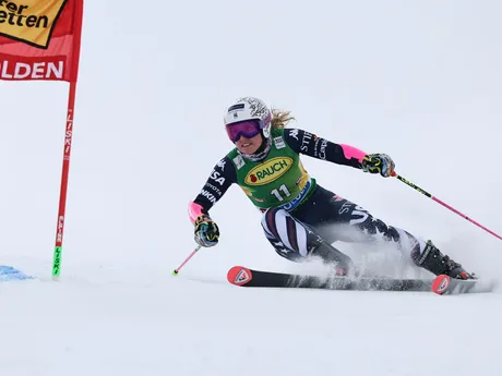 Nina O Brienová počas obrovského slalomu žien v rakúskom Söldene. 