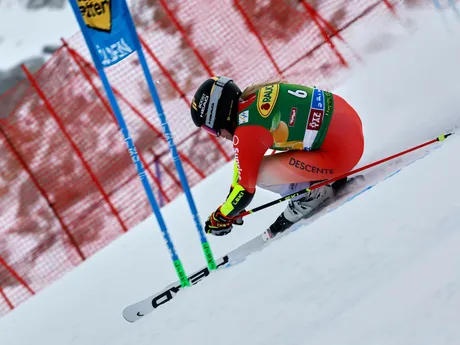 Lara Gut Behramiová počas obrovského slalomu žien v rakúskom Söldene. 