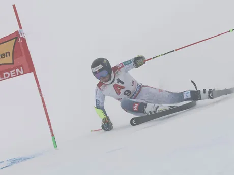 Atle Lie McGrath počas obrovského slalomu mužov v Söldene. 