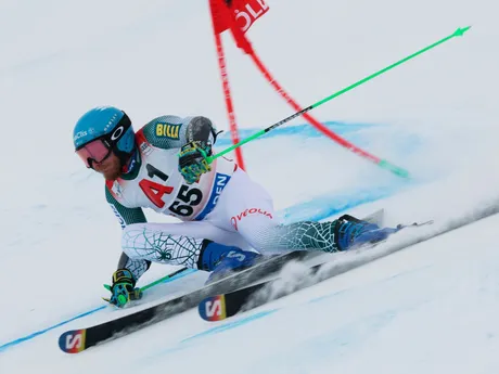 Adam Žampa počas obrovského slalomu mužov v Söldene. 