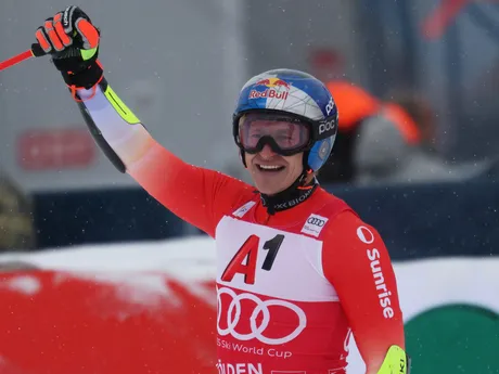 Marco Odermatt počas obrovského slalomu mužov v Söldene. 