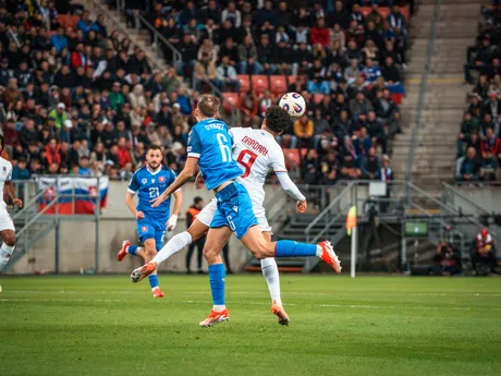 Norbert Gyömber počas zápasu Slovensko - Luxembursko v kvalifikácii na MS vo futbale 2026. 