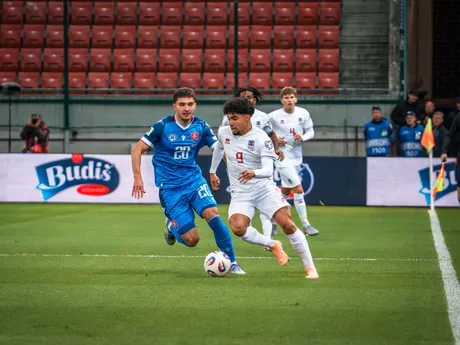 Dávid Ďuriš počas zápasu Slovensko - Luxembursko v kvalifikácii na MS vo futbale 2026. 
