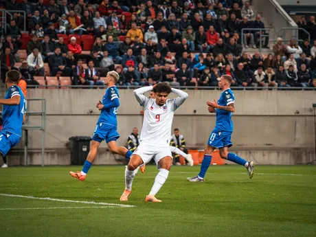 Aiman Dardari počas zápasu Slovensko - Luxembursko v kvalifikácii na MS vo futbale 2026. 