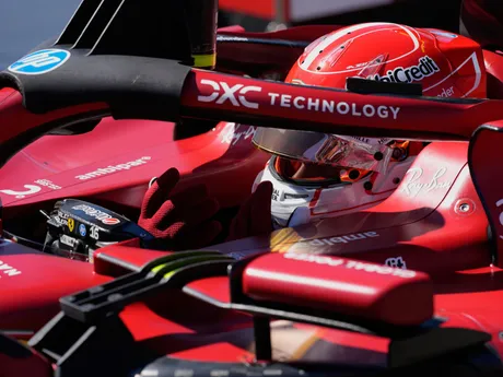 Charles Leclerc pred štartom Veľkej ceny USA 2025.