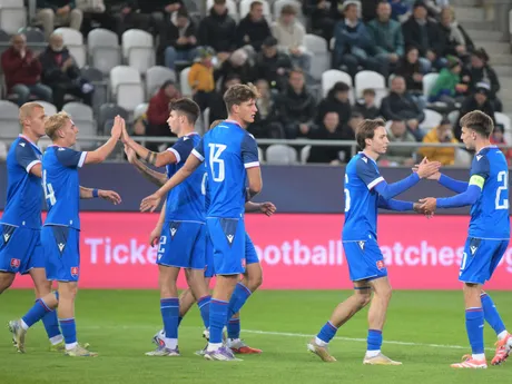Gólová radosť hráčov Slovenska počas kvalifikačného zápasu ME 2027 hráčov do 21 rokov, D-skupina Slovensko - Moldavsko.