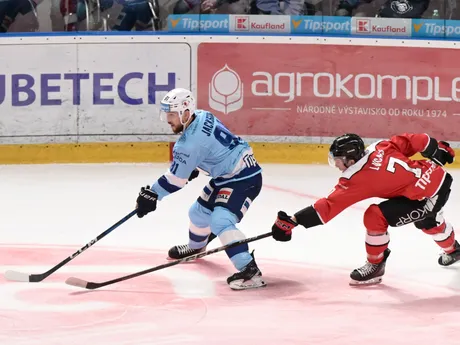 Zľava Robert Jackson (Nitra) a Eric Lucas (Banská Bystrica) 