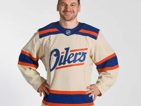 Zach Hyman v novom drese Edmontonu Oilers. 