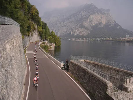 Momentka z pretekov Okolo Lombardska 2025