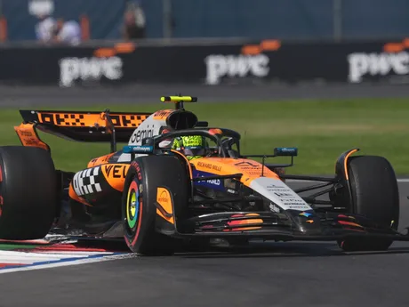 Lando Norris počas Veľkej ceny Mexika 2025.