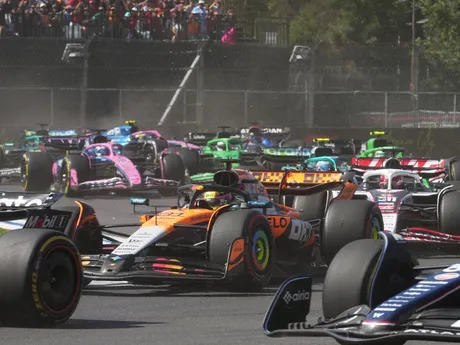 Oscar Piastri počas Veľkej ceny Mexika 2025.