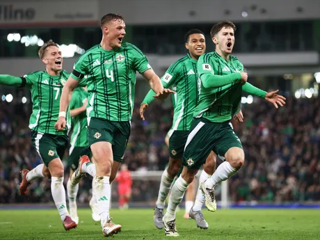 Trai Hume oslavuje gól počas zápasu Severné Írsko - Slovensko v kvalifikácii MS vo futbale 2026. 