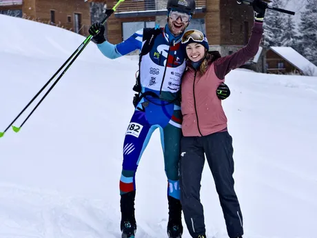 Jakub Šiarnik s priateľkou. 