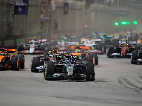 George Russell počas Veľkej ceny Singapuru 2025.