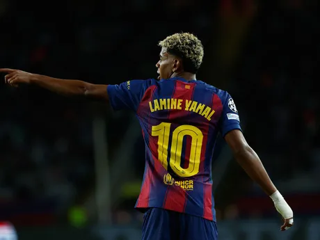 Lamine Yamal počas zápasu FC Barcelona - Paríž St. Germain v Lige majstrov. 