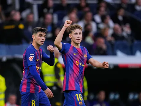 Fermin Lopez počas El Clásica na Santiago Bernabeu v Madride.