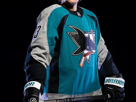 Alternatívny dres San Jose Sharks. 