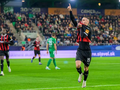 Timotej Kudlička (Trnava) sa teší z gólu