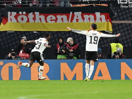 Na snímke zľava Ridle Baku a Leroy Sané (obaja Nemecko) sa tešia z gólu počas zápasu A- skupiny európskej časti kvalifikácie MS2026 Nemecko - Slovensko v Lipsku v pondelok 17. novembra 2025. FOTO TASR - Michal Svítok

- Nemecko
- Slovensko
- šport
- futbal
- slovaciká
- majstrovstvá
- sveta
- MS2026
- európska
- časť
- skupina
- A