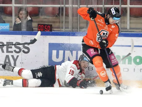 Zľava Richard Ondrušek (Banská Bystrica) a Simon Jellúš (Košice) 