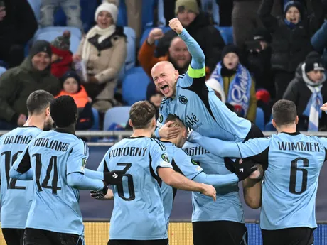 Hráči Slovana sa radujú z gólu