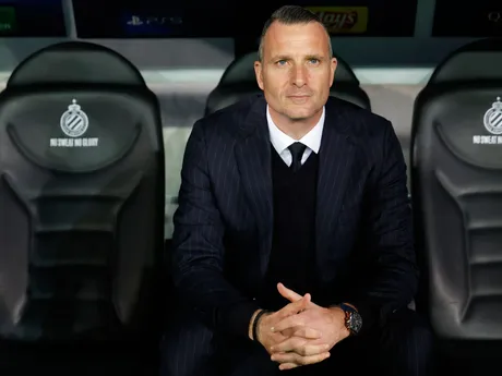 Tréner domácich Nicky Hayen počas zápasu Bruggy - Barcelona v 4. kole Ligy majstrov.