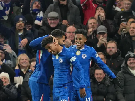 Hráči Chelsea oslavujú výhru