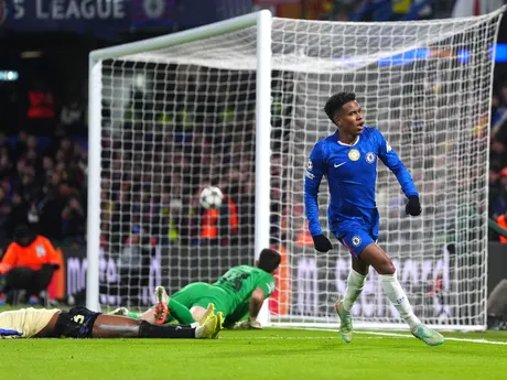 Estevao oslavuje gól