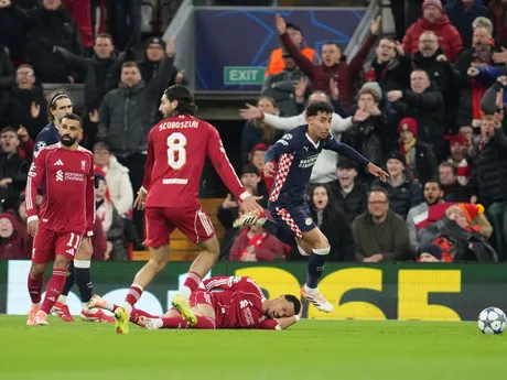 Hugo Ekitike počas zápasu Liverpool - PSV.