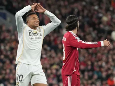 Kylian Mbappe počas zápasu Liverpool FC - Real Madrid v 4. kole Ligy majstrov.